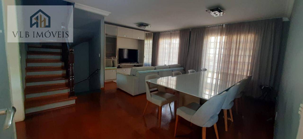 Sobrado, 3 quartos, 220 m² - Foto 1