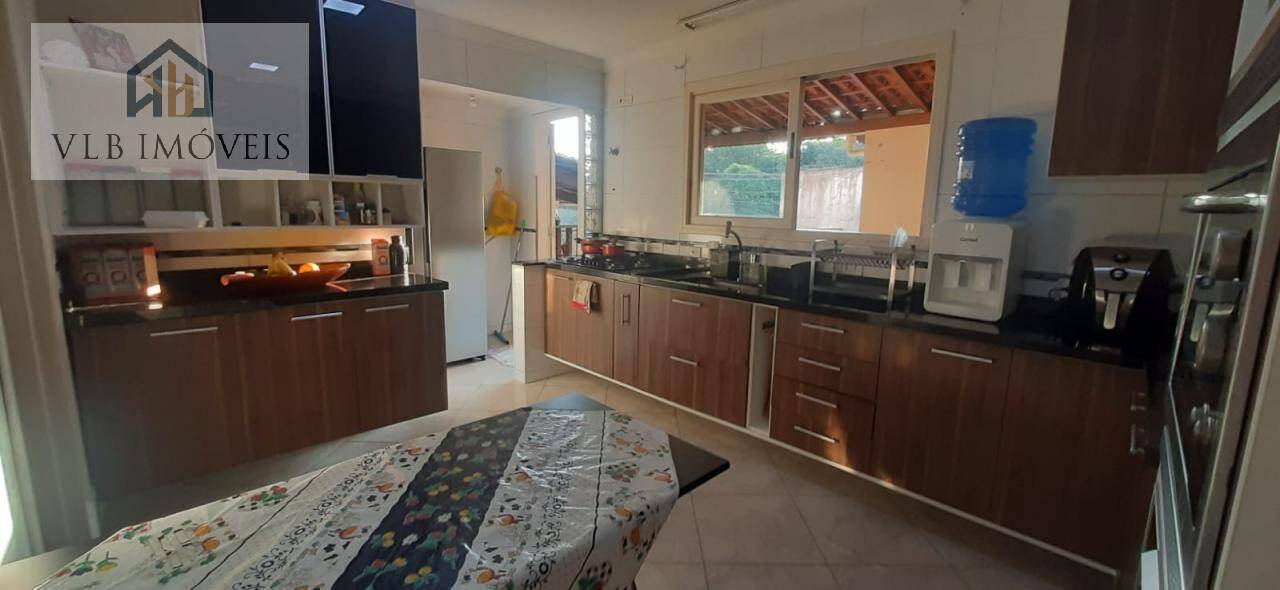 Sobrado, 3 quartos, 220 m² - Foto 3
