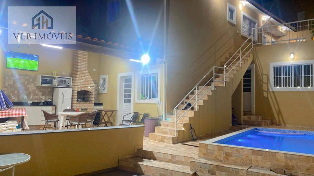 Casa, 3 quartos, 160 m² - Foto 1