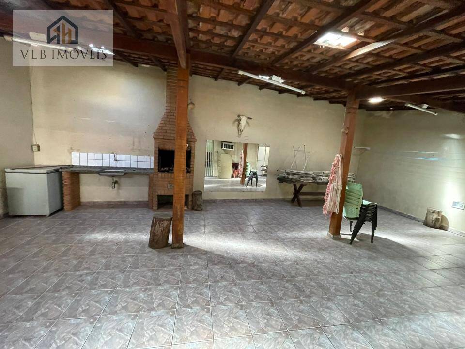 Sobrado, 5 quartos, 253 m² - Foto 1